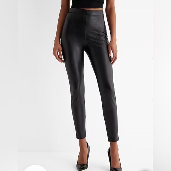 Express Pants - NWT  High Waisted Faux Leather Stretch Ankle Leggings Size Large Petite   141
